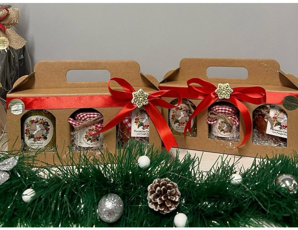 Confezione Natalizia TRE FINESTRE da €20